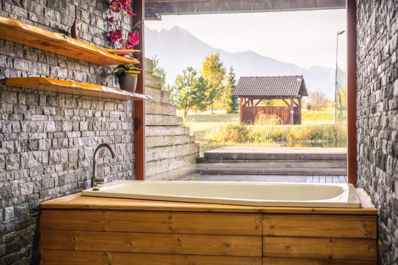 Cozy Mountain Attic Apartment In High Tatras เวลคา ลอมนิตซา ภายนอก รูปภาพ